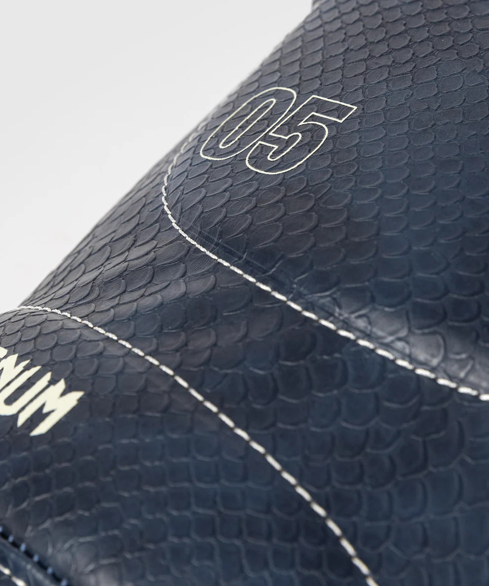 Venum Boxhandschuhe Impact Evo Scales – Mitternachtsblau