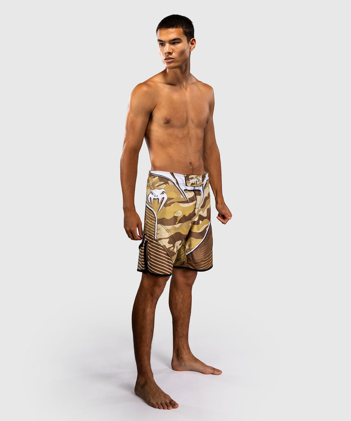 Venum MMA Shorts Camo Hero - Lichtbeige/Bruin