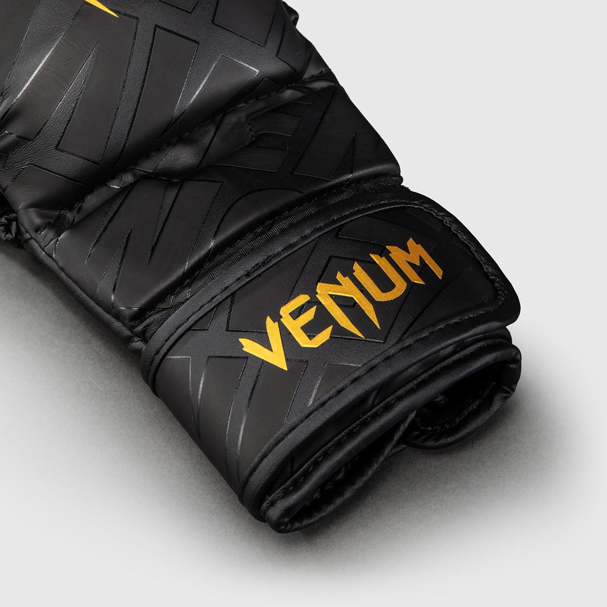 Venum MMA Handschoenen Contender 1.5 XT 3D - Zwart/Goud