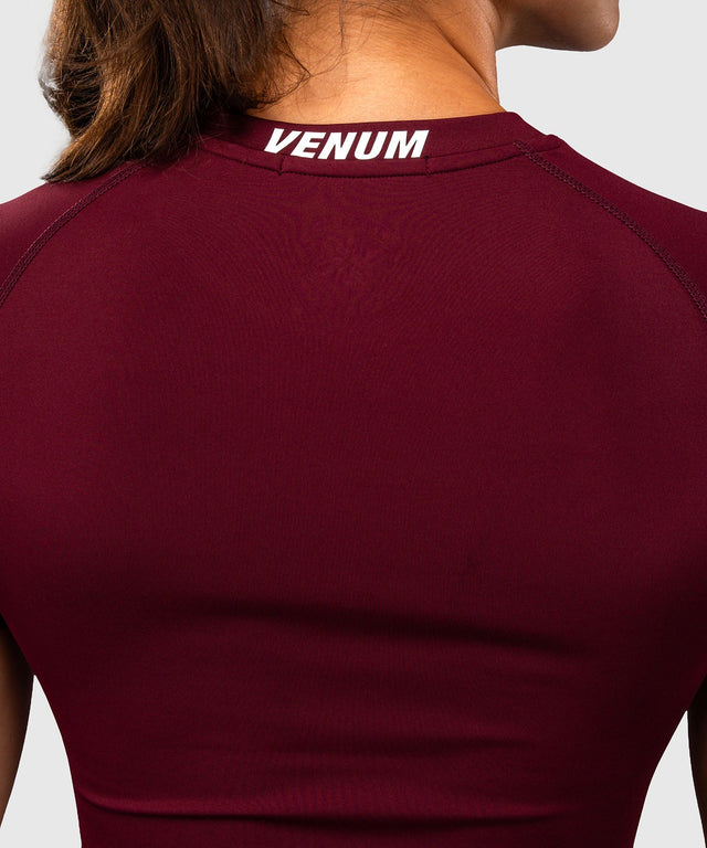 Venum Rashguard Aero XT Korte Mouwen - Pruim