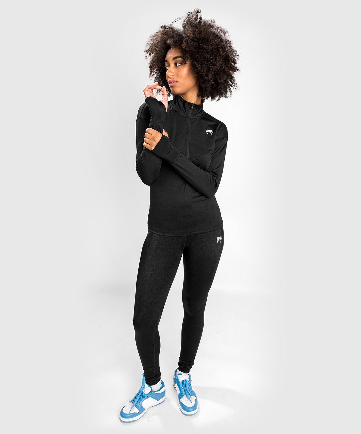 Venum Long Sleeves Essential - Zwart
