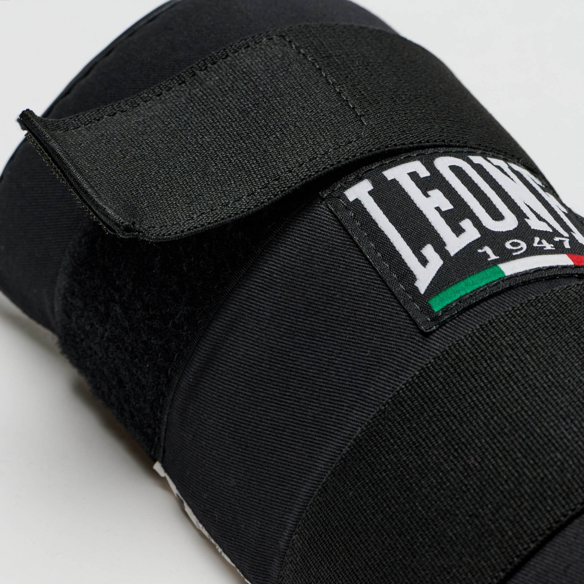 Leone Kickboks Scheenbeschermers Basic - Zwart