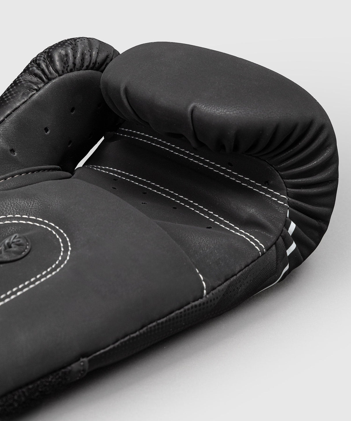 Venum Bokshandschoenen Stealth - Zwart/Wit