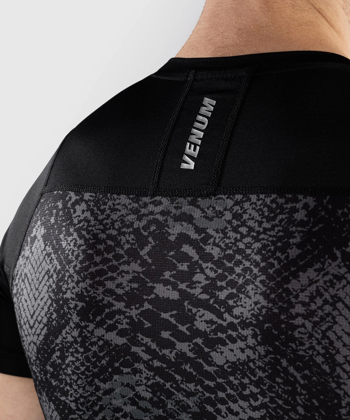 Venum Rashguard Korte Mouwen G-Fit Scales - Zwart/Grijs