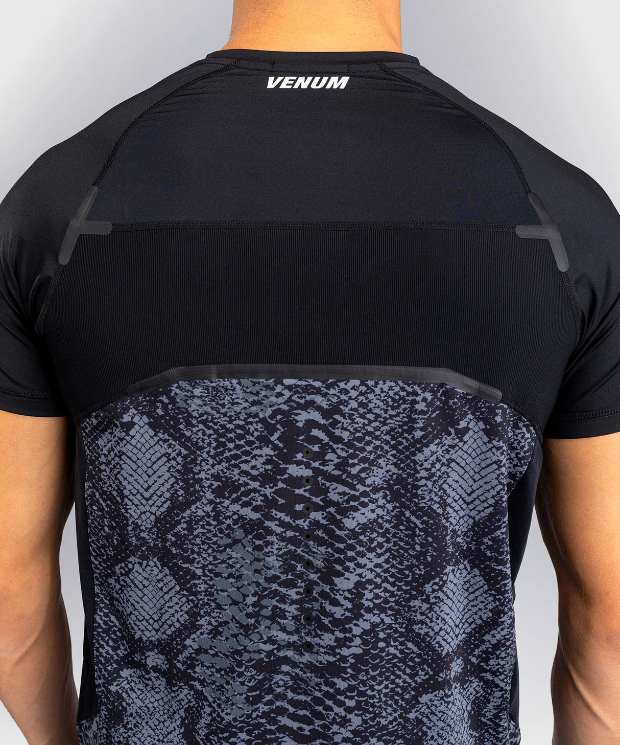 Venum Dry-Tech T-Shirt G-Fit Scales - Zwart/Grijs