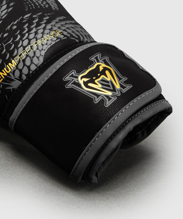Venum Boxhandschuhe Matupa Schwarz/Grau/Gold – Detail