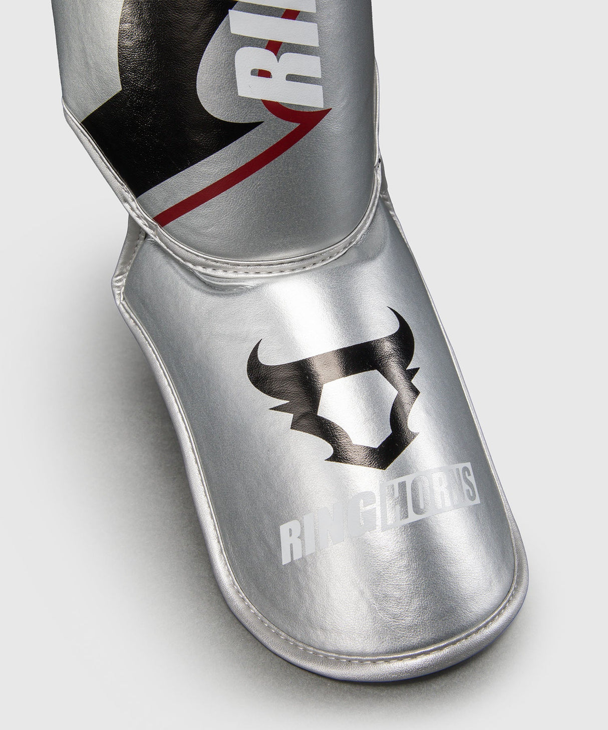 Ringhorns Scheenbeschermer Charger - Zilver/Zwart