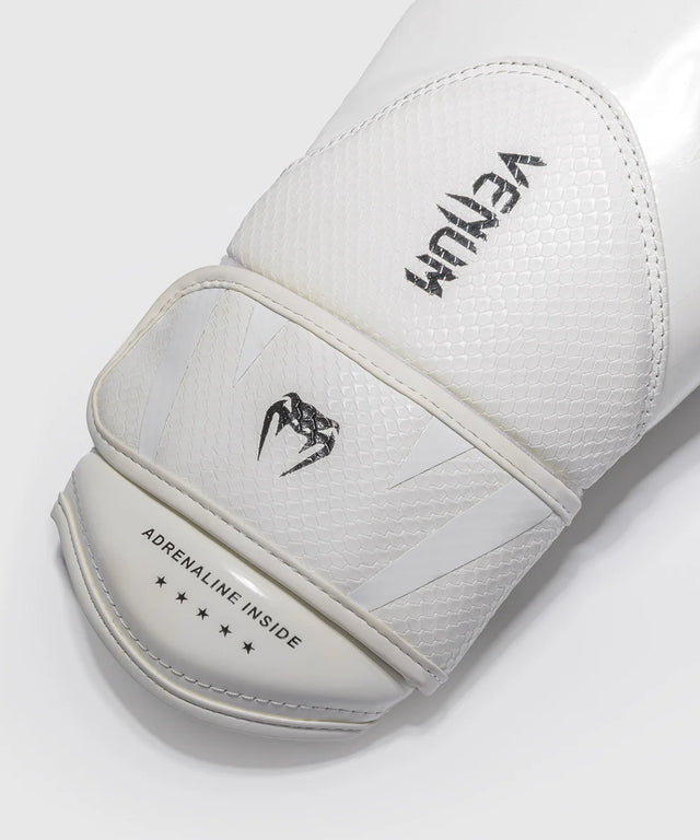 Venum Boxningshandskar Challenger 4.0 Scales – Ivory