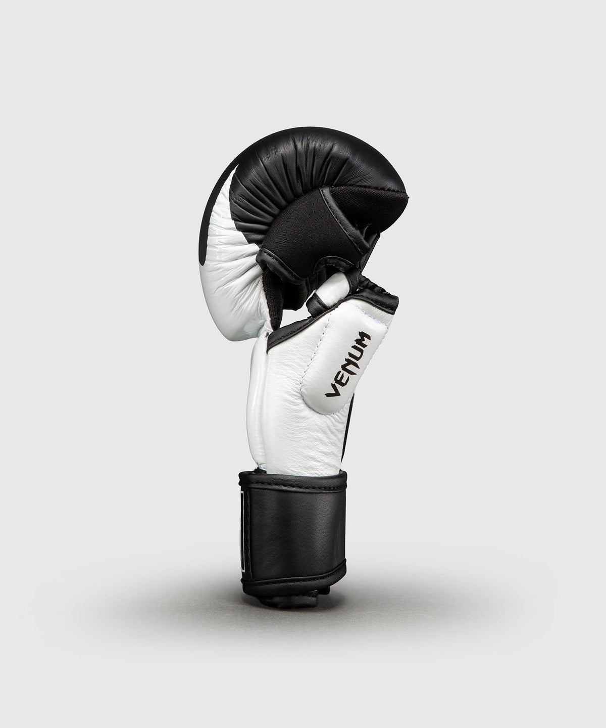 Venum MMA Handschoenen Attack 2.0 - Zwart/Wit