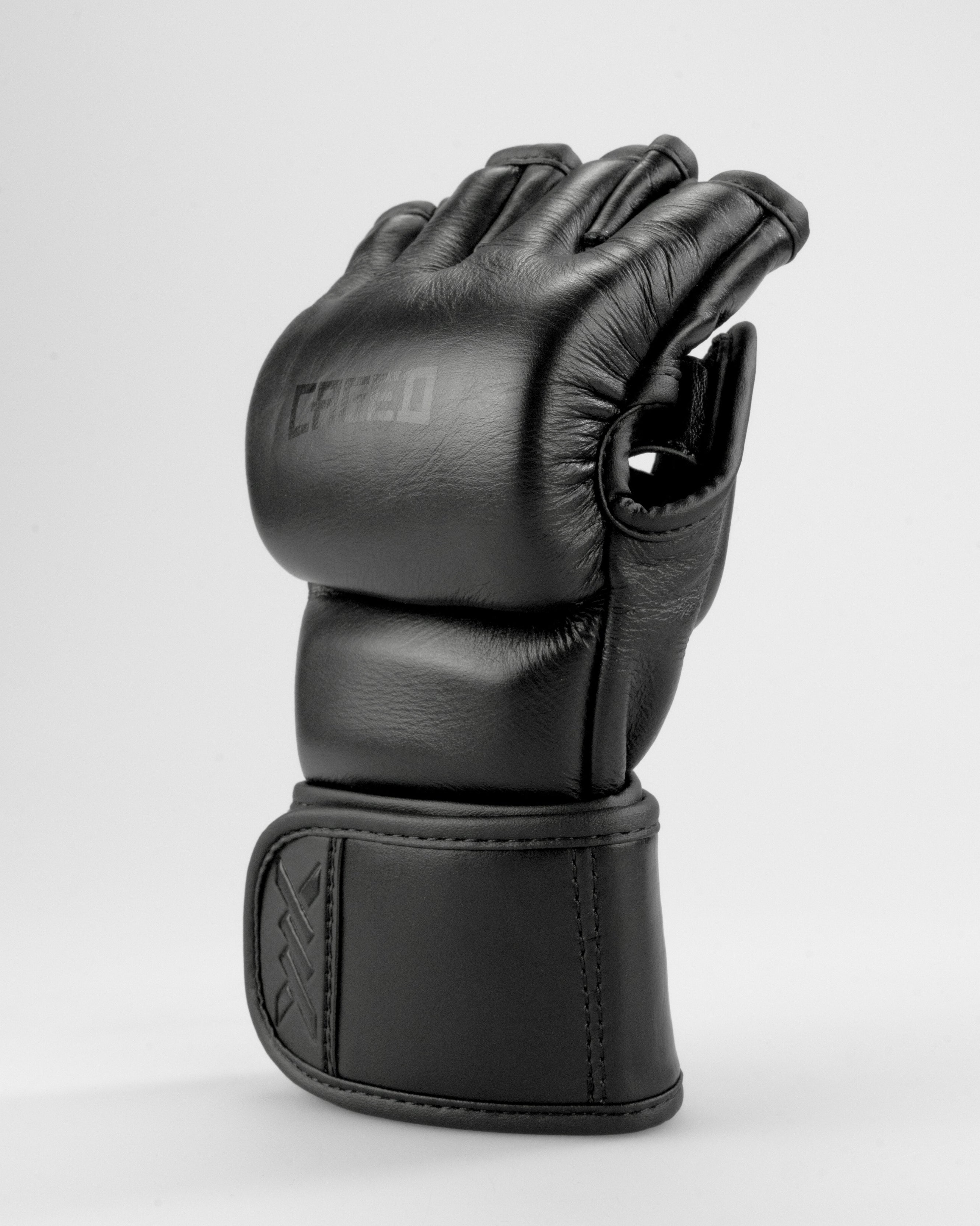 Caged MMA Handschoenen 'X' Series - Zwart/Zwart