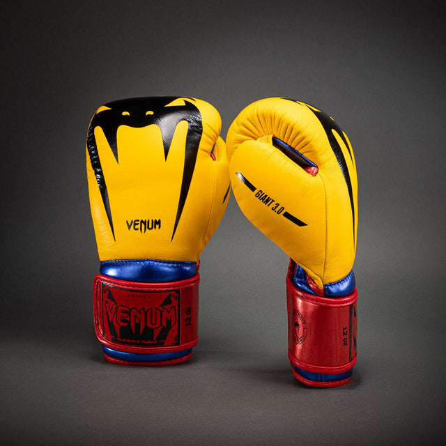 Mănuși de box Venum Giant 3.0 – Galben/Albastru/Roșu