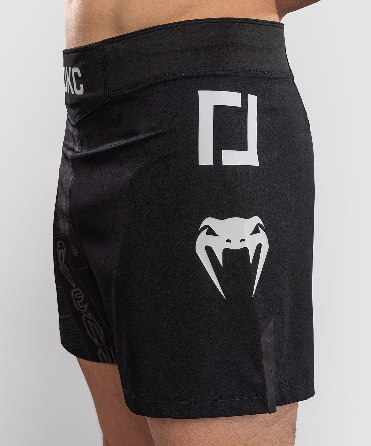 Venum MMA Shorts Karate Combat - Zwart/Grijs