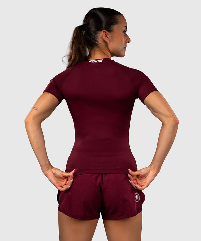 Venum Rashguard Aero XT Korte Mouwen - Pruim