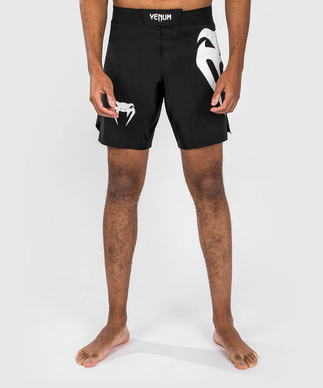 Venum MMA-shorts Light 5.0 – Svart/Vit