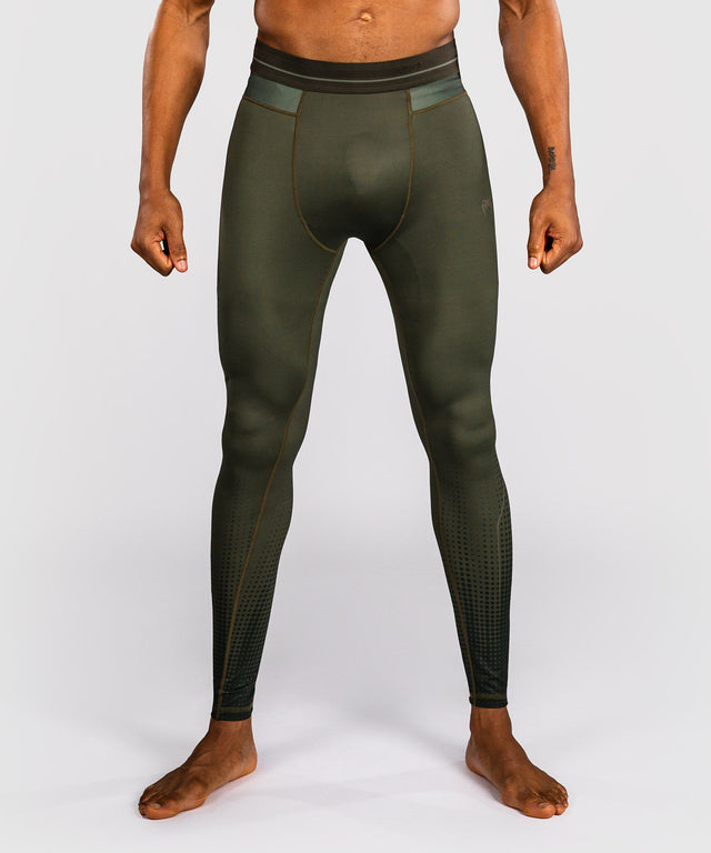 Venum Kompressionsshorts Stealth – Khaki/Armygrön