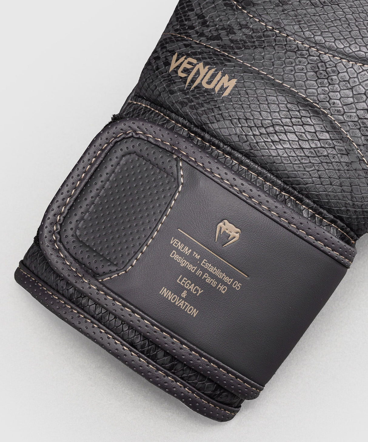 Venum Bokshandschoenen Impact Evo Scales - Donkergrijs