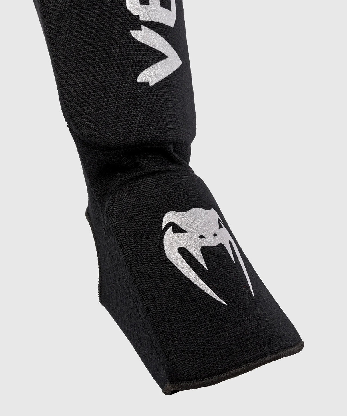 Venum Kickboxing Shin Guards Contact - Black/Silver