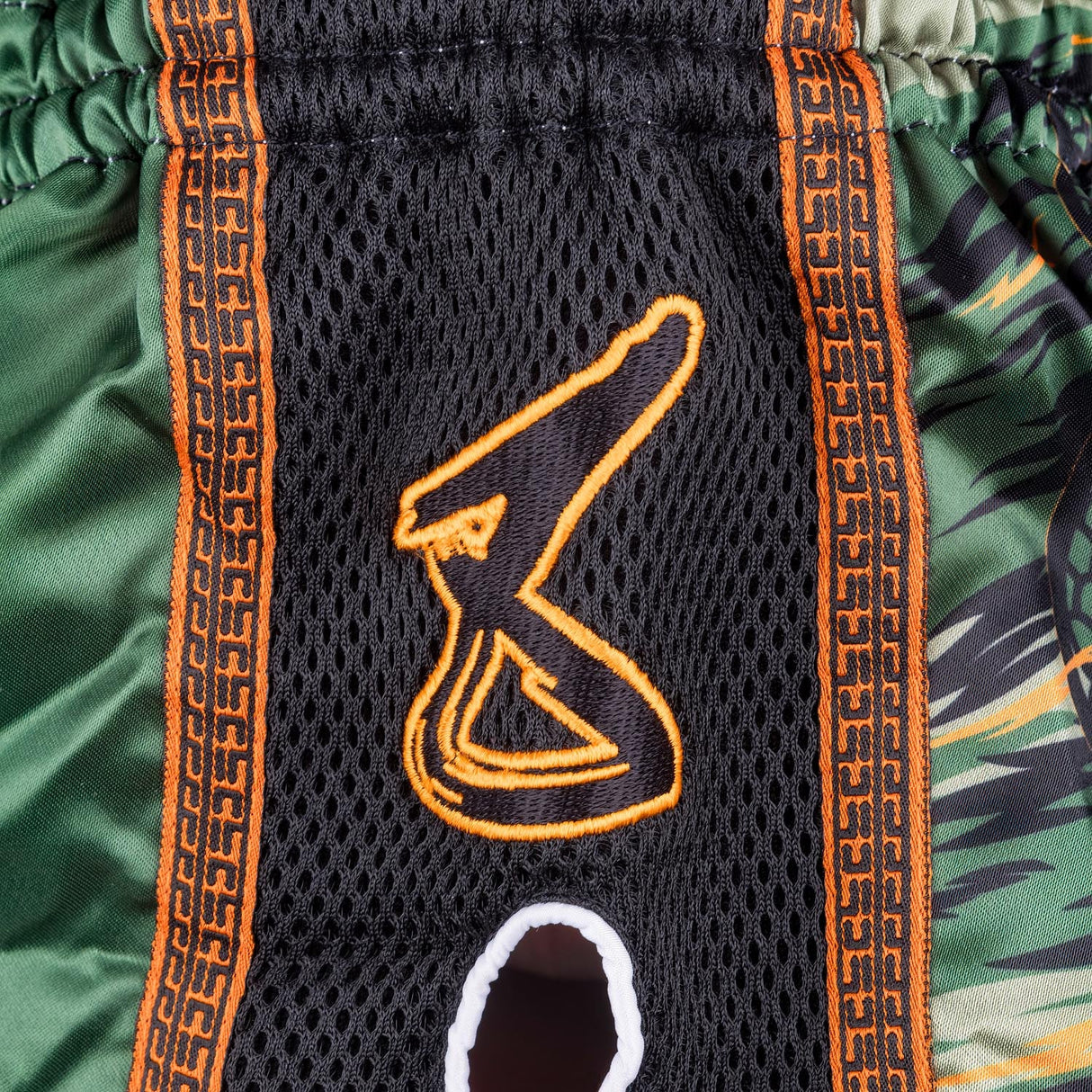 8 WEAPONS Muay Thai shorts Beastial Viper - Kaki