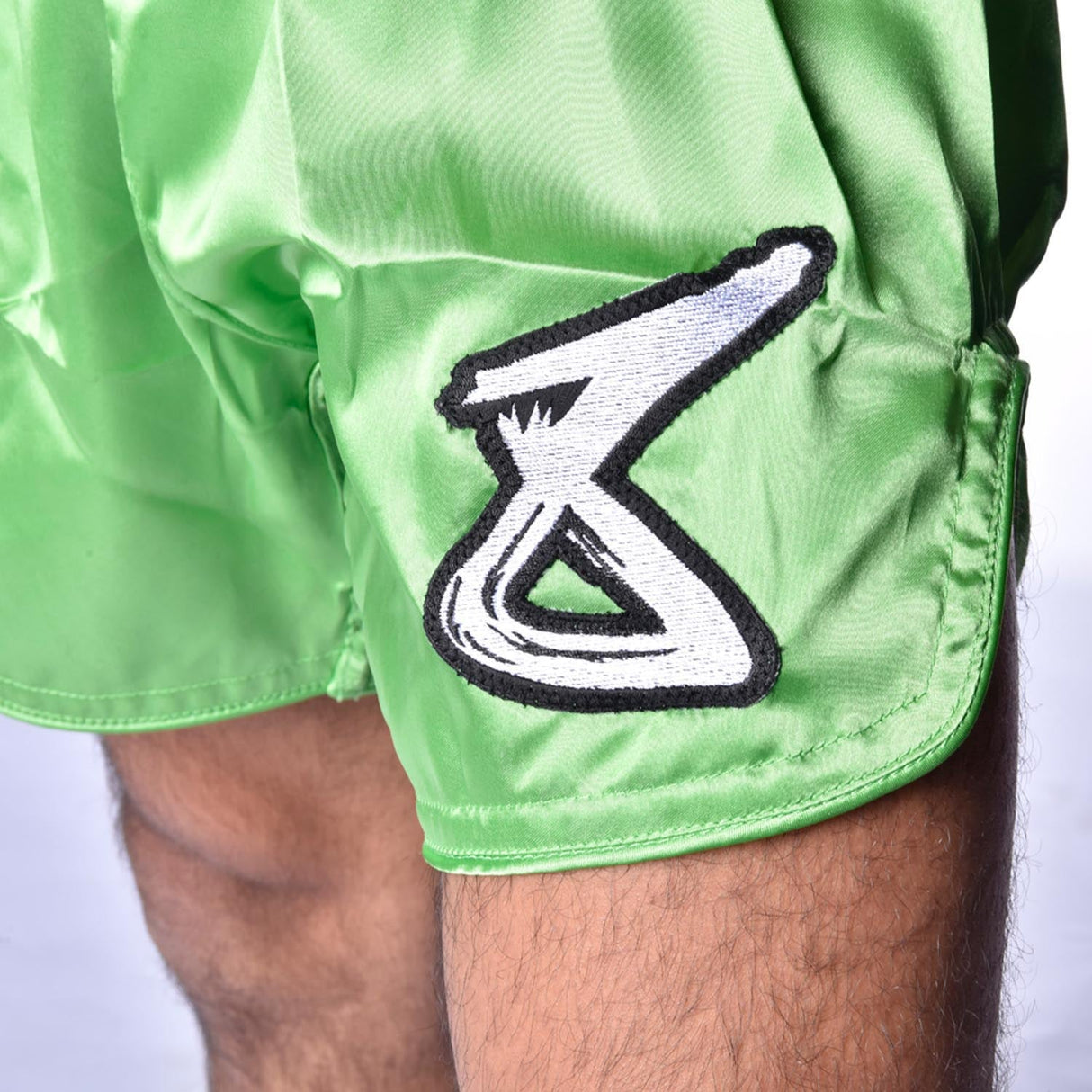 8 WEAPONS Muay Thai shorts Strike - Groen
