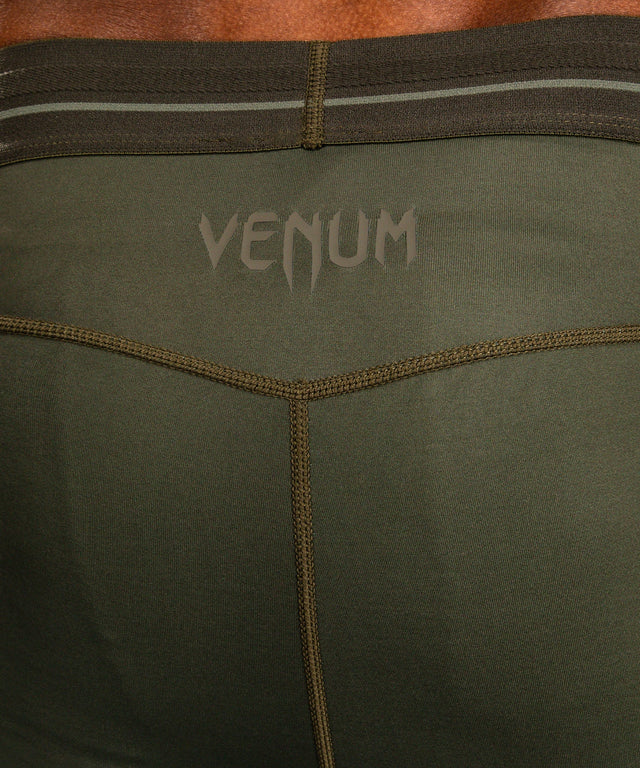 Venum Kompressionsshorts Stealth – Khaki/Armygrön