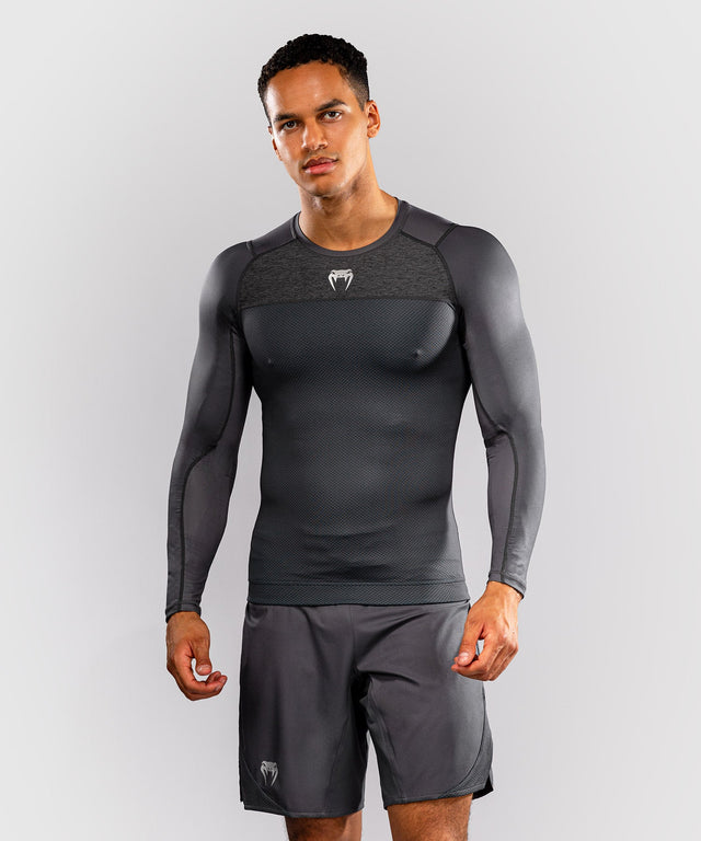 Rashguard Venum G-Fit Scale Mangas Compridas – Cinzento