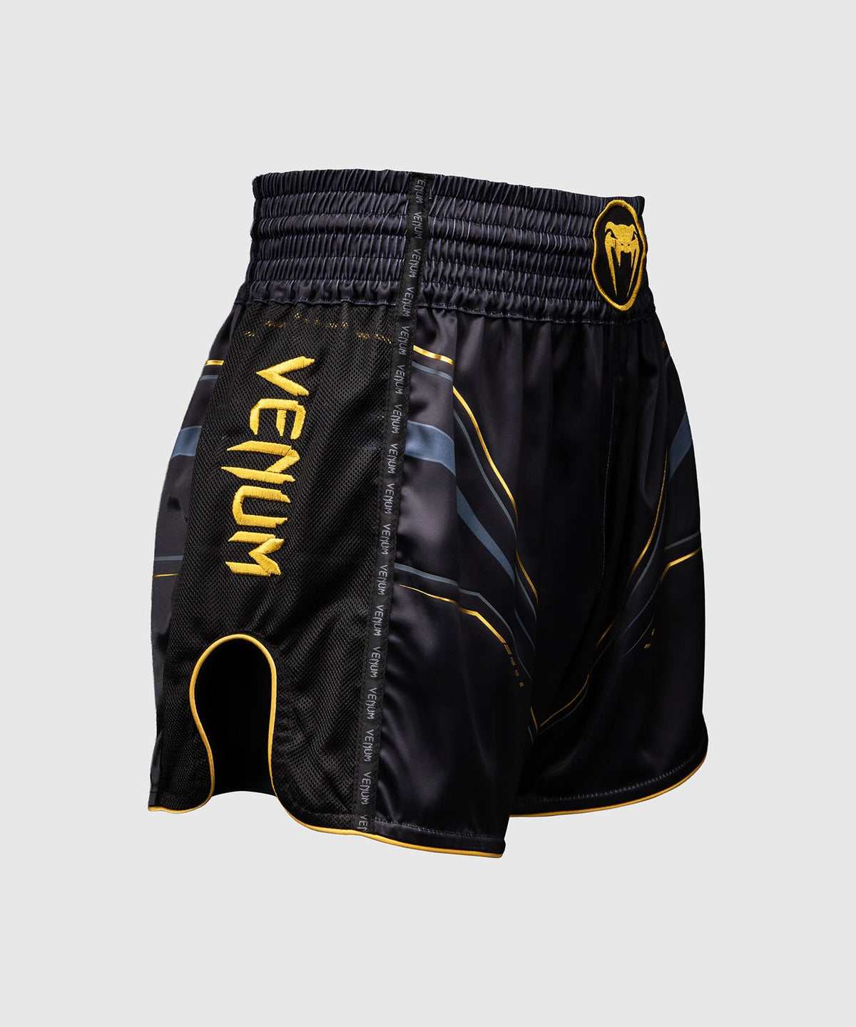Venum Muay Thai Shorts Streamline - Zwart/Goud