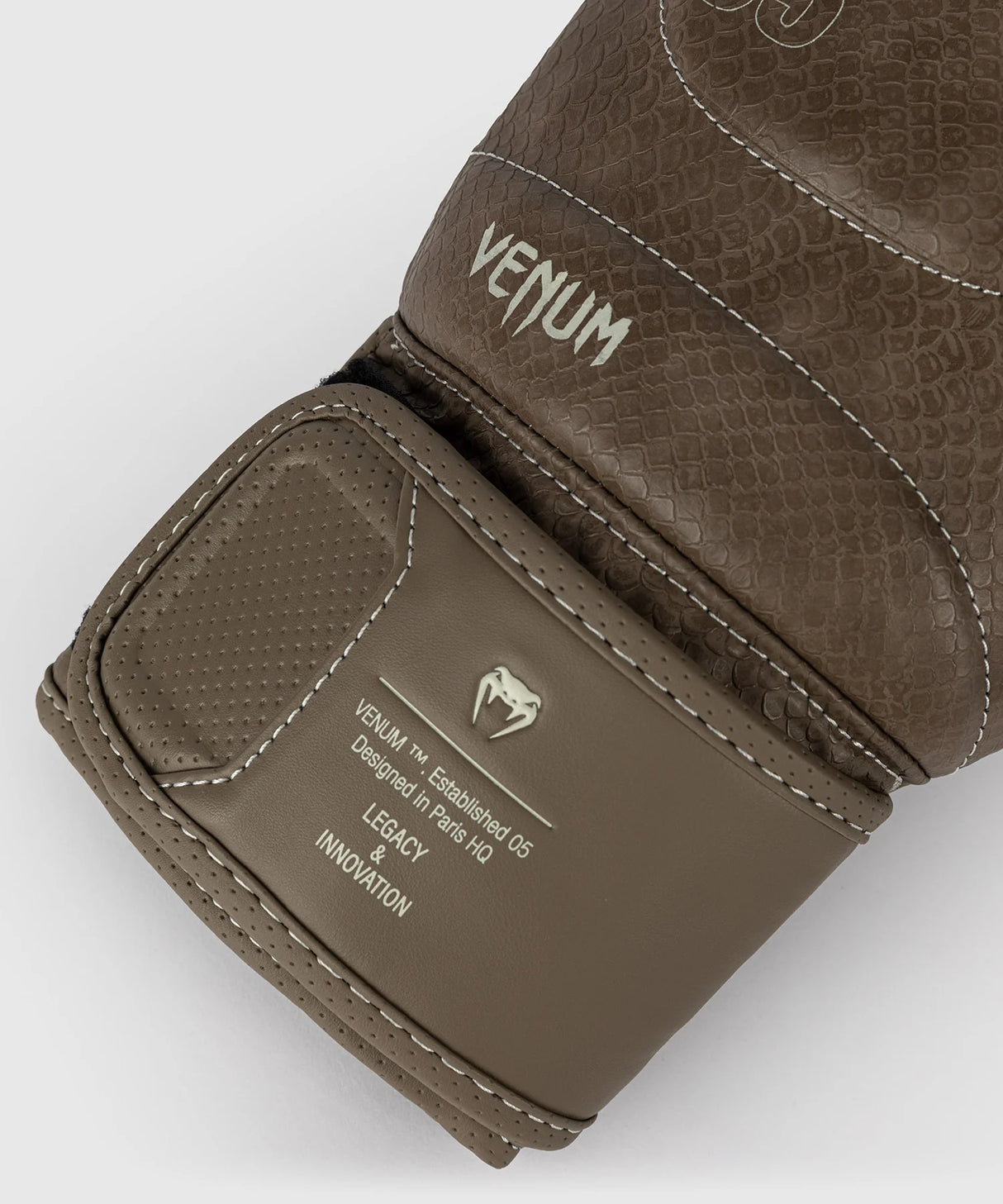 Venum Boxhandschuhe Impact Evo Scales - Braun