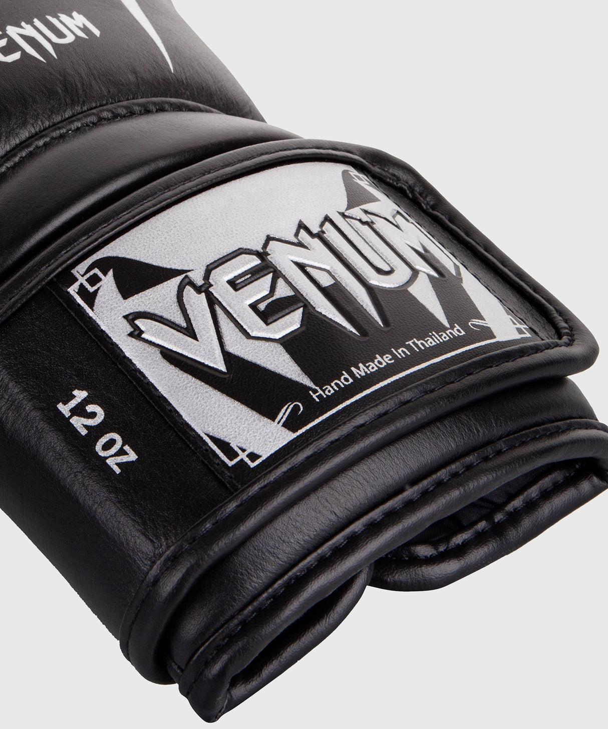 Venum Giant 3.0 Boxing Gloves - Black/Silver