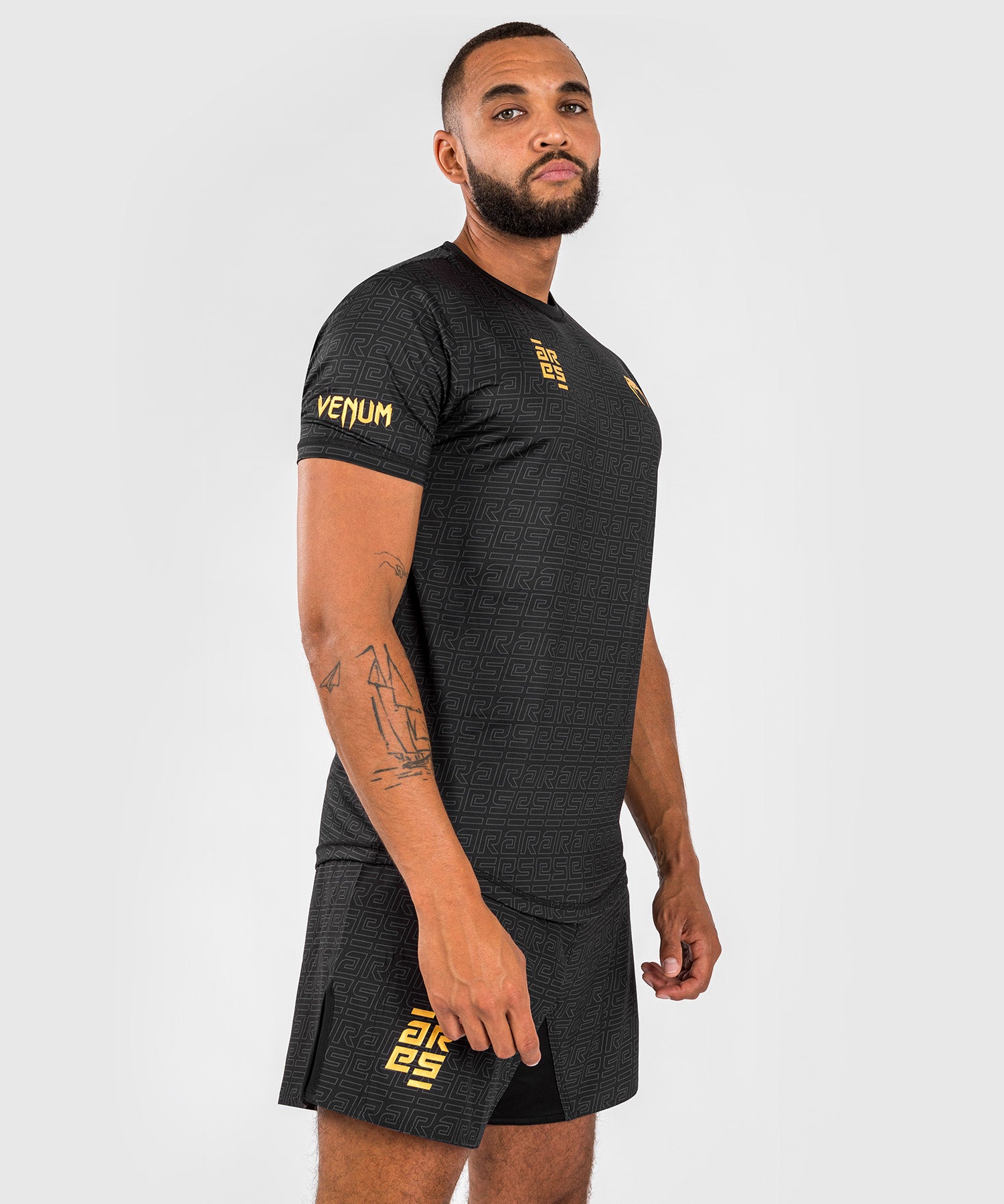 Venum x Ares Dry-Tech T-Shirt - Zwart/Goud