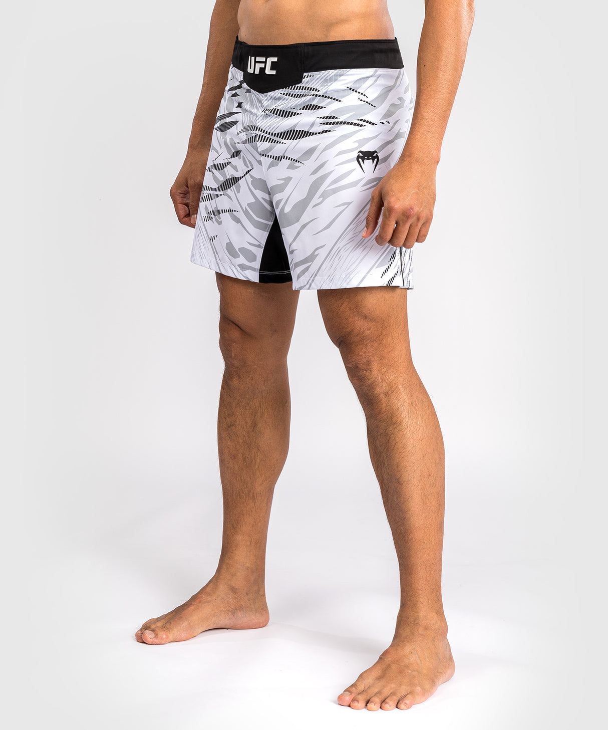 UFC Venum MMA Shorts Fight Night Fusion Short Fit - Wit