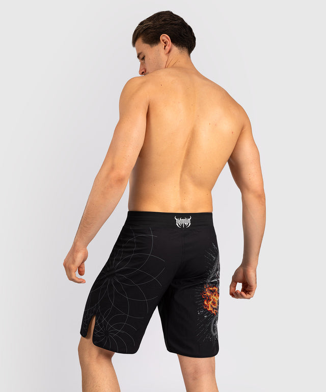Spodenki MMA Venum Gladiator 5.0 – Czarne/Srebrne