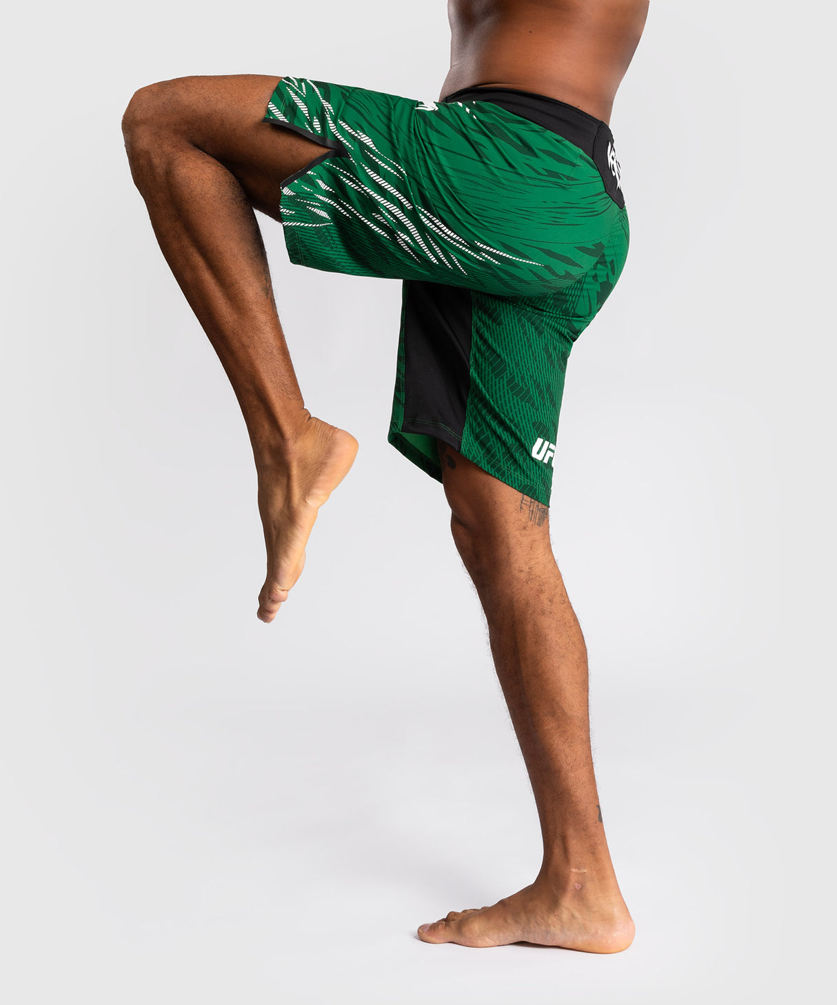 UFC Venum MMA Shorts Fight Night Fusion Long Fit - Groen