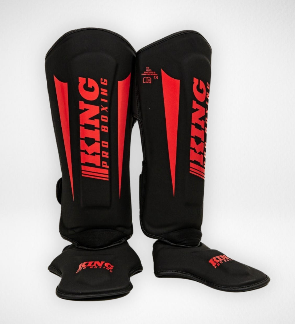 King Pro Boxing Kickboks Scheenbeschermers Revo - Zwart/Rood
