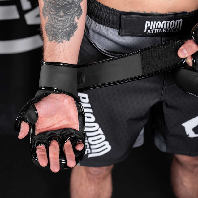 Phantom Athletics MMA Handschoenen APEX - Zwart