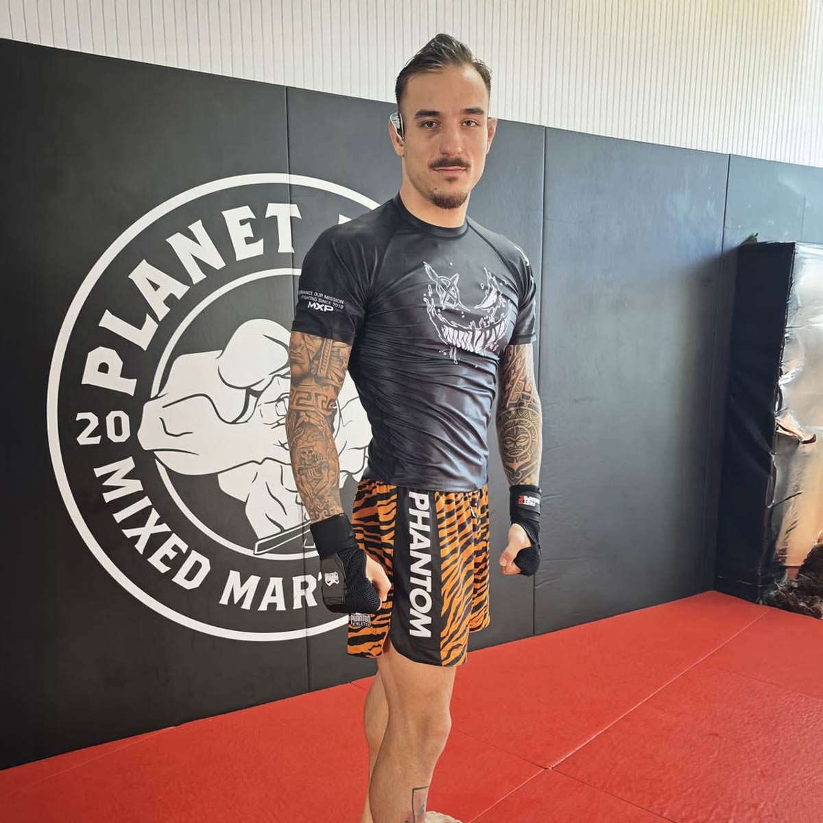 Phantom Athletics Rashguard EVO Two Serious - Zwart