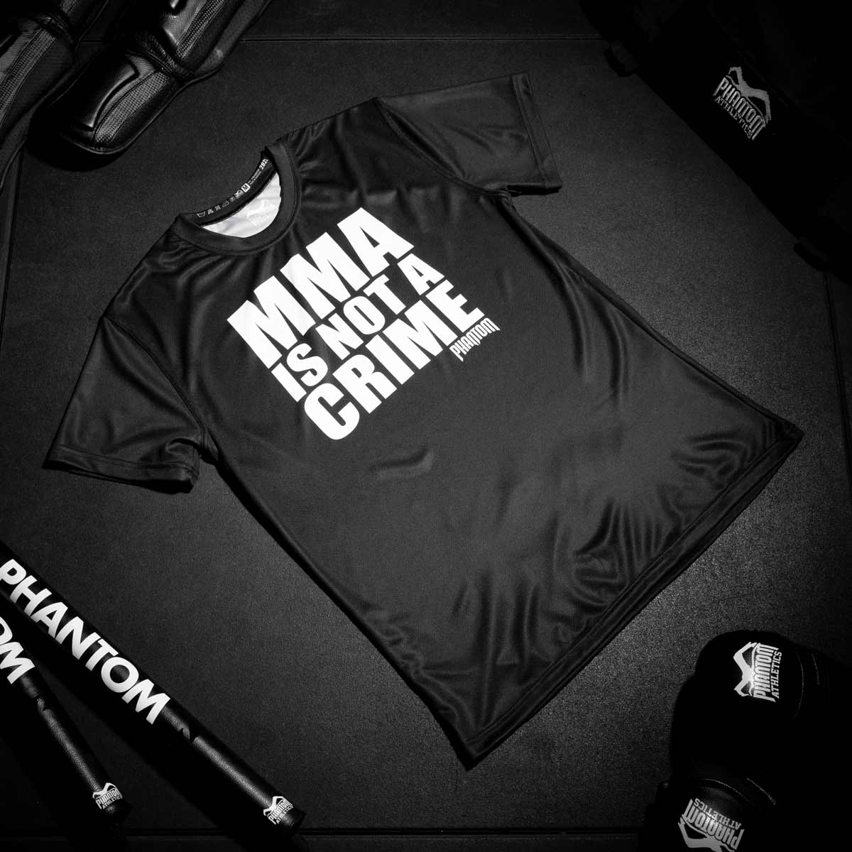 Phantom Athletics T-Shirt EVO MMA Is Not A Crime - Zwart