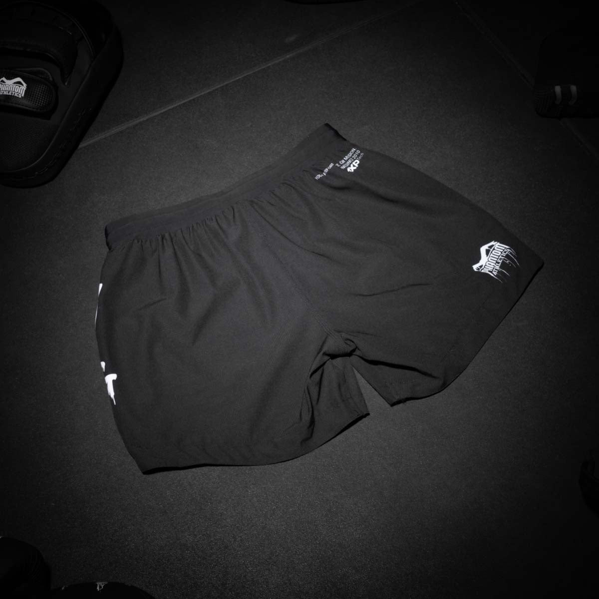 Phantom Athletics MMA Shorts Fusion-R Need Money For Training - Zwart