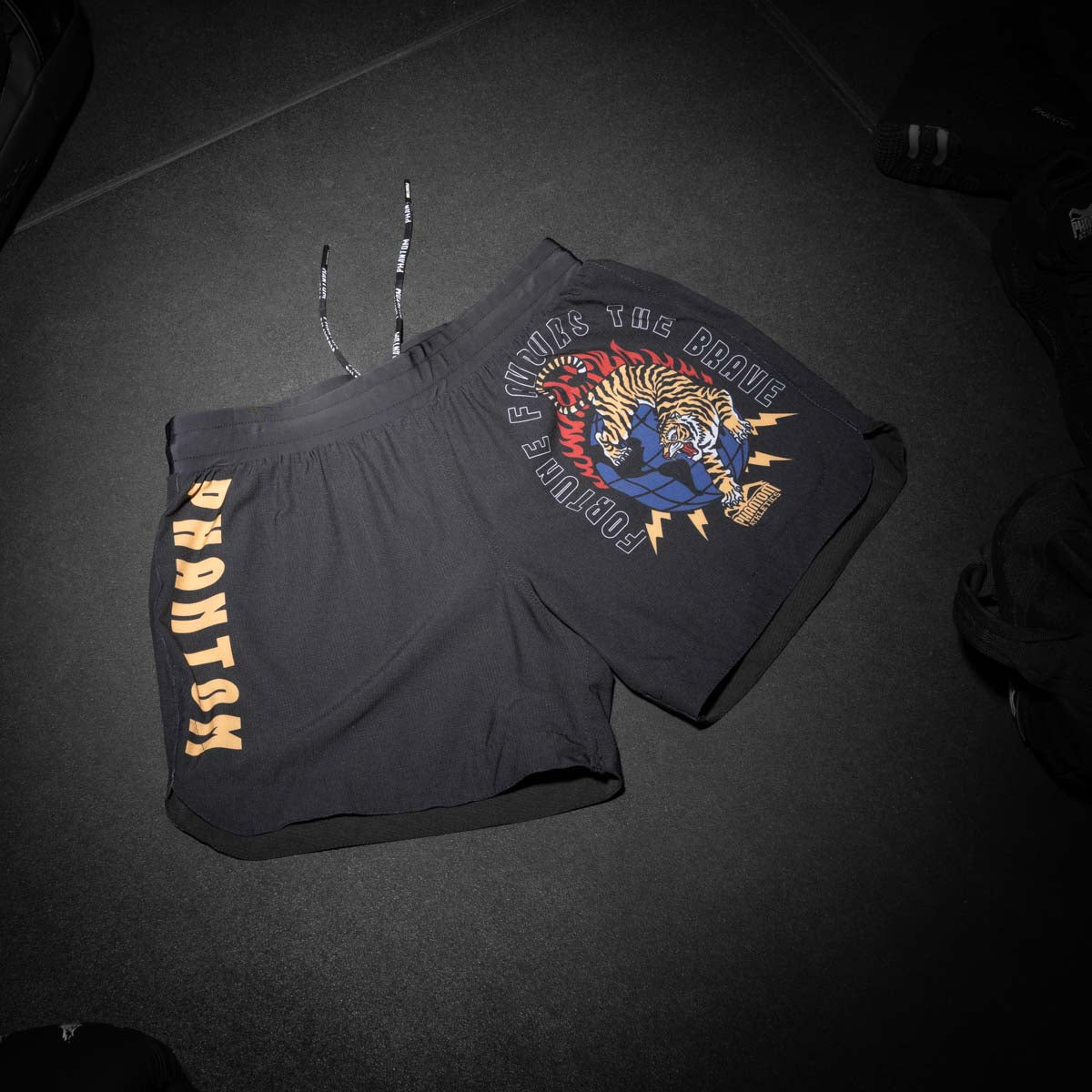 Phantom Athletics MMA Shorts FUSION-R Tiger Domination - Oranje/Zwart