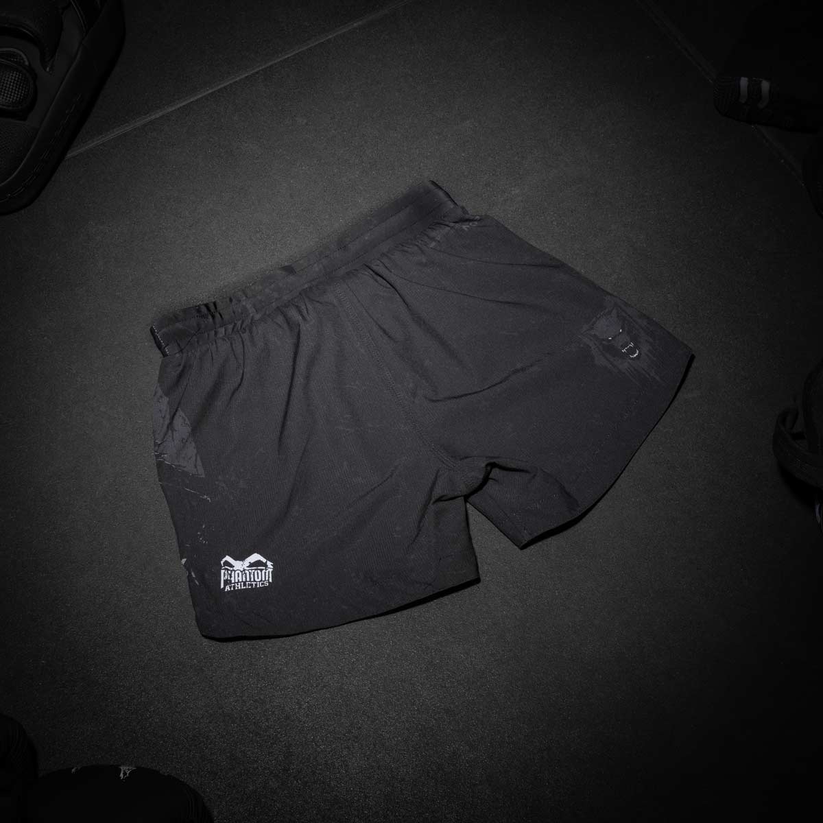 Phantom Athletics MMA Shorts Fusion-R Werewolf - Zwart/Grijs