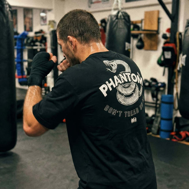 Camiseta Phantom Athletics DON'T TREAD ON ME – Negro