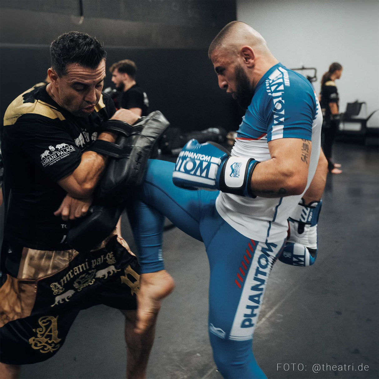 Pantaloni scurți de compresie Phantom Athletics APEX – Albastru
