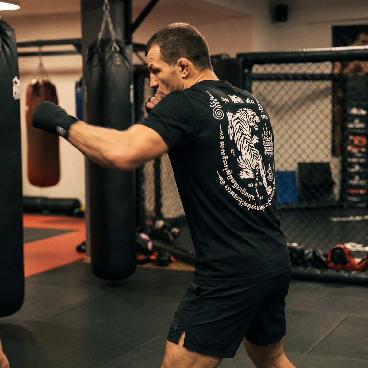 Phantom Athletics T-Shirt Tiger Yant - Zwart