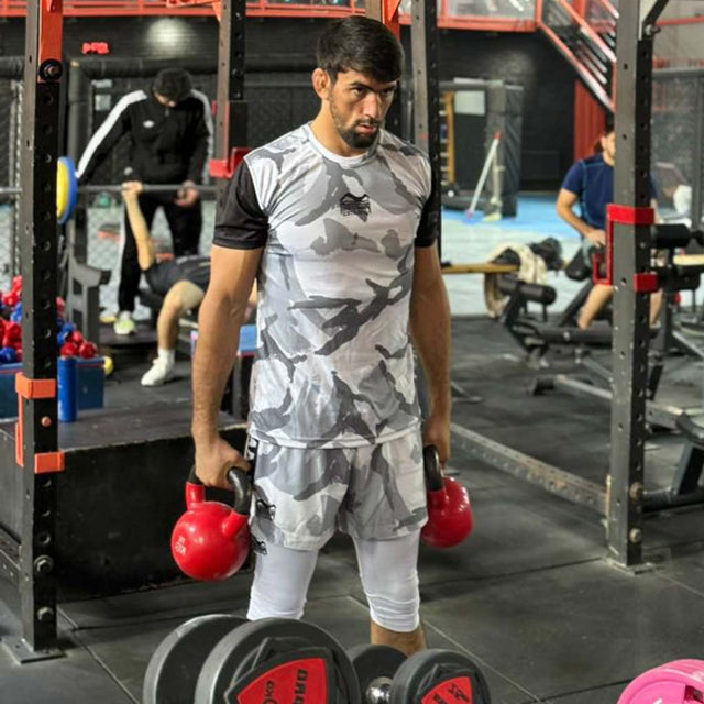 Phantom Athletics Kompressionsshorts APEX 3/4 – Hvid