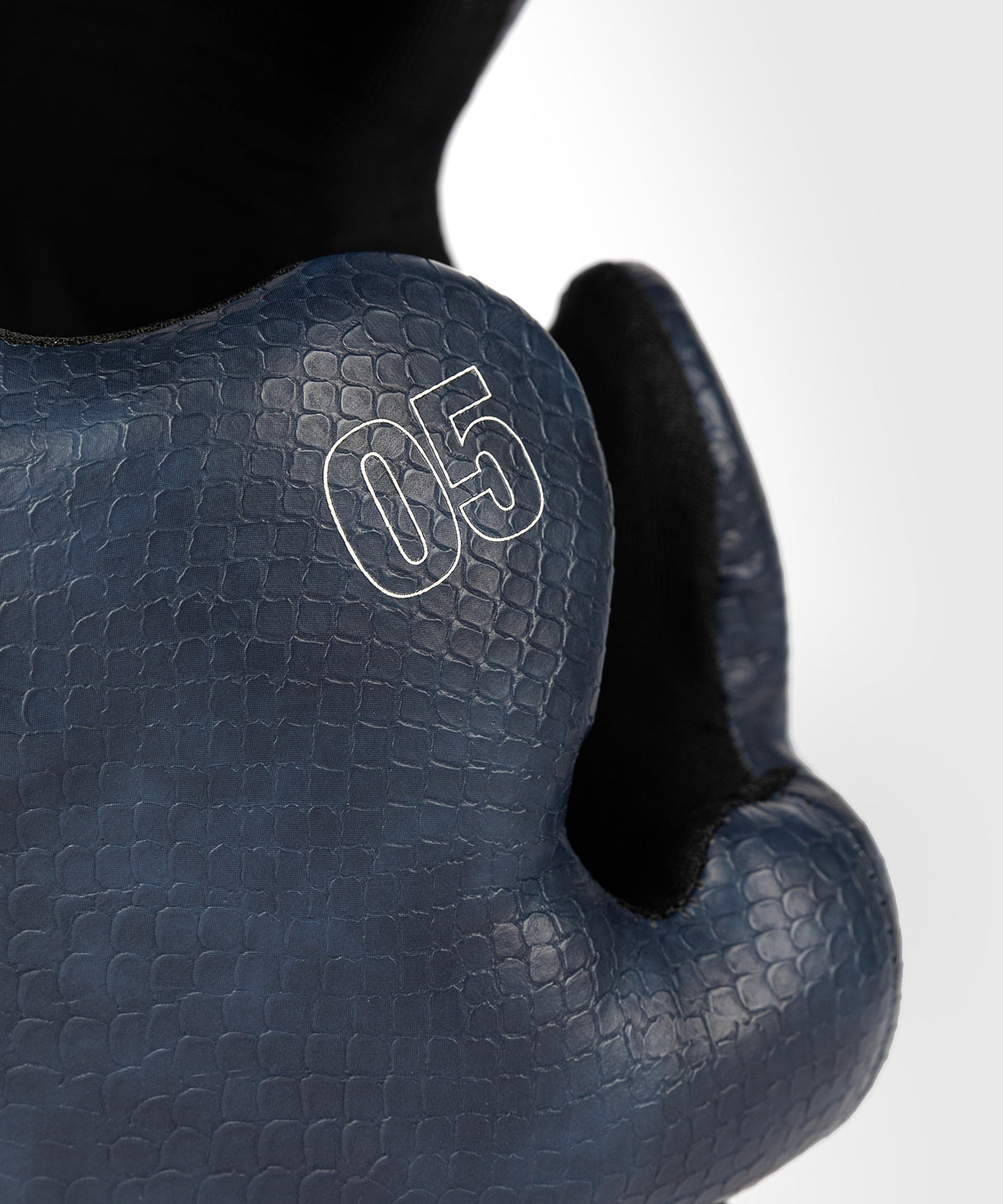 Venum Hoofdbeschermer Impact Evo Scales - Nachtblauw