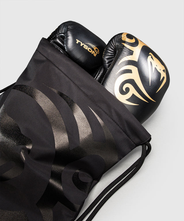 Venum x Mike Tyson Profi-Boxhandschuhe Giant 2.0 Pro mit Schnürverschluss – Schwarz/Gold