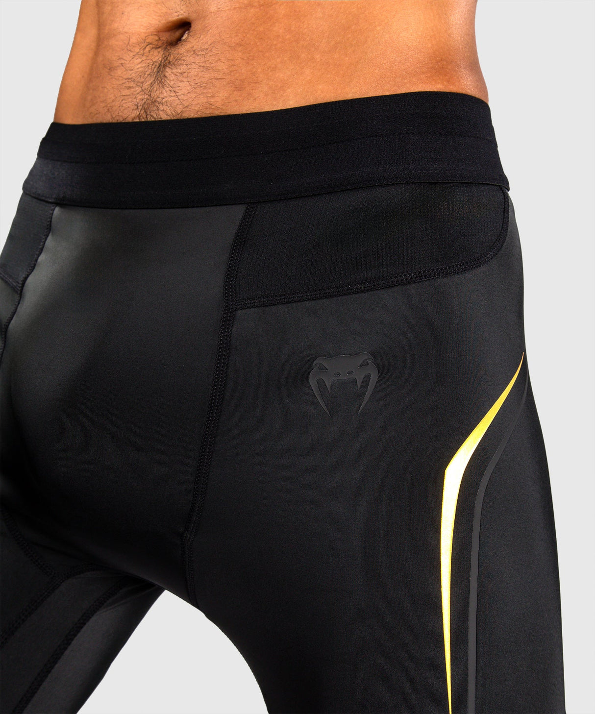 Venum Compressieshort G-Core - Zwart/Goud