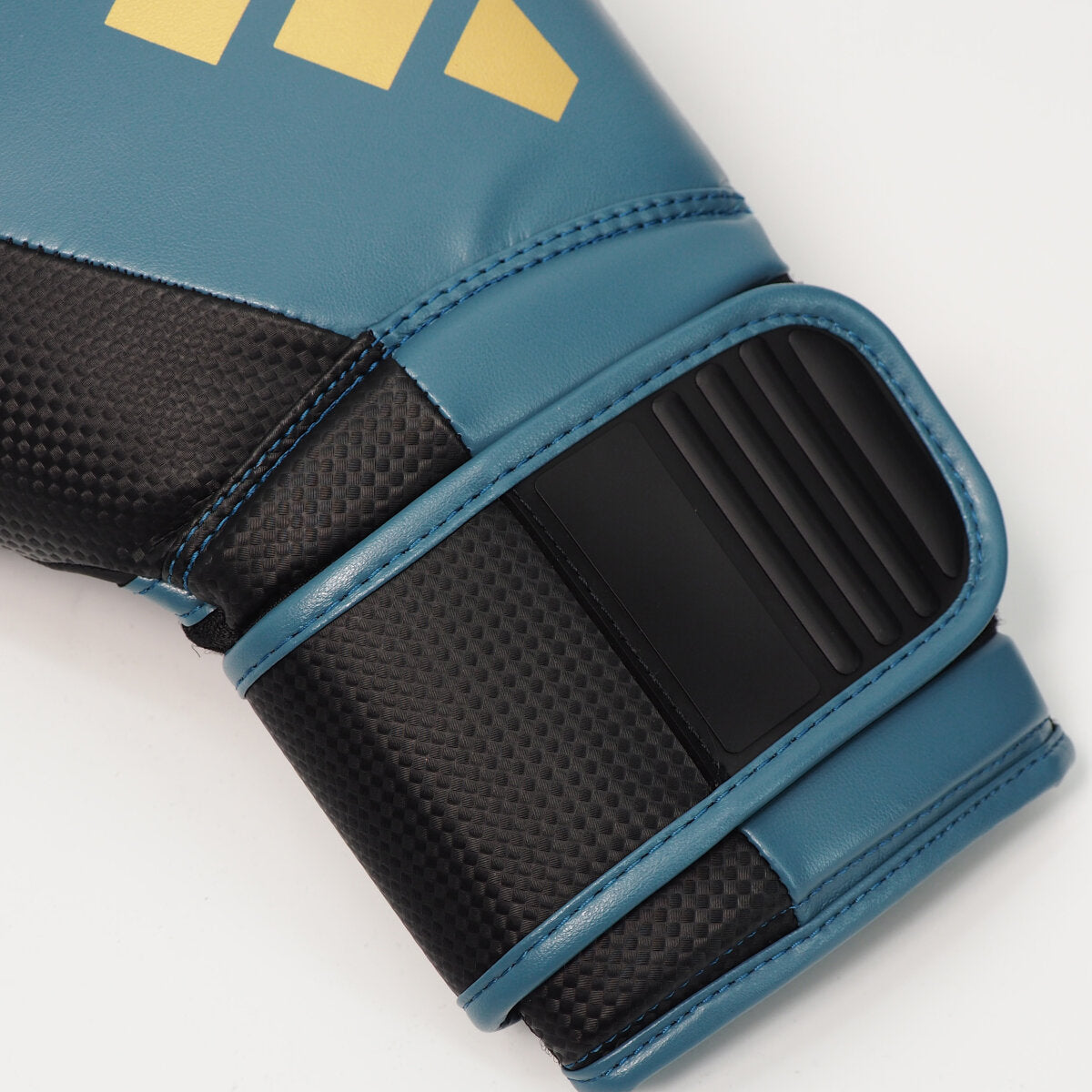 Guantes de boxeo Adidas Power 50 – Gris/Oro
