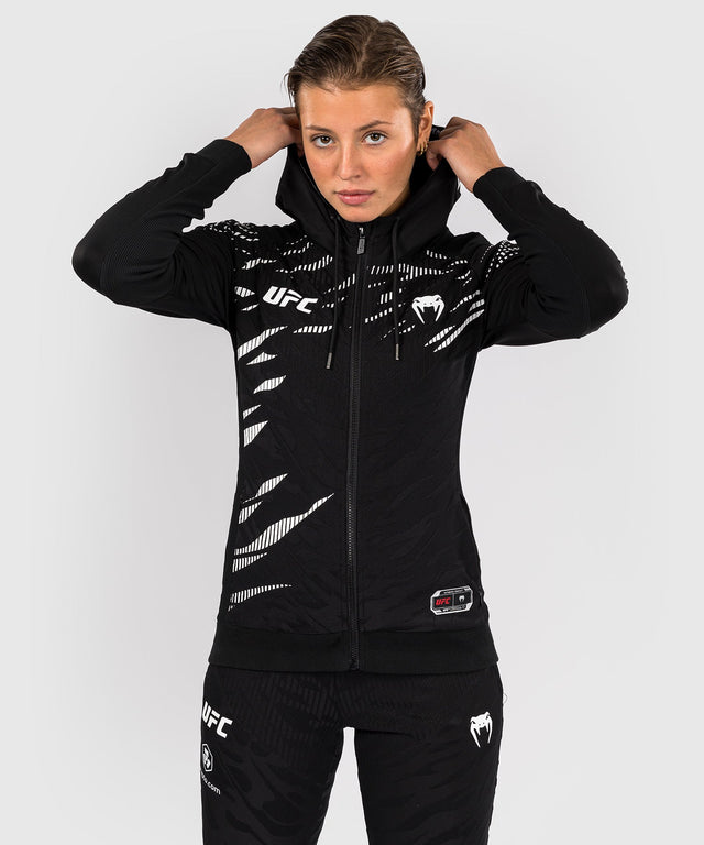 Moletom Venum UFC Fusion para mulher by Authentic Fight – Preto