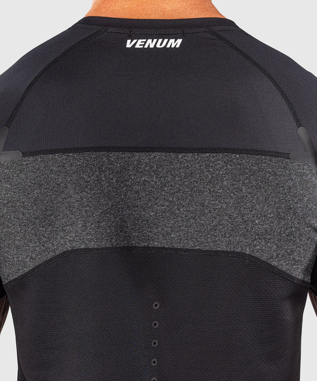 T-shirt Venum G-Fit Scale Dry Tech – Preto