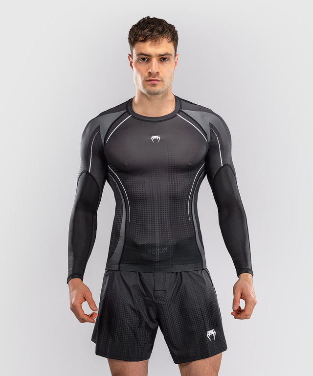 Rashguard Venum Stealth Manches longues – Noir/Blanc